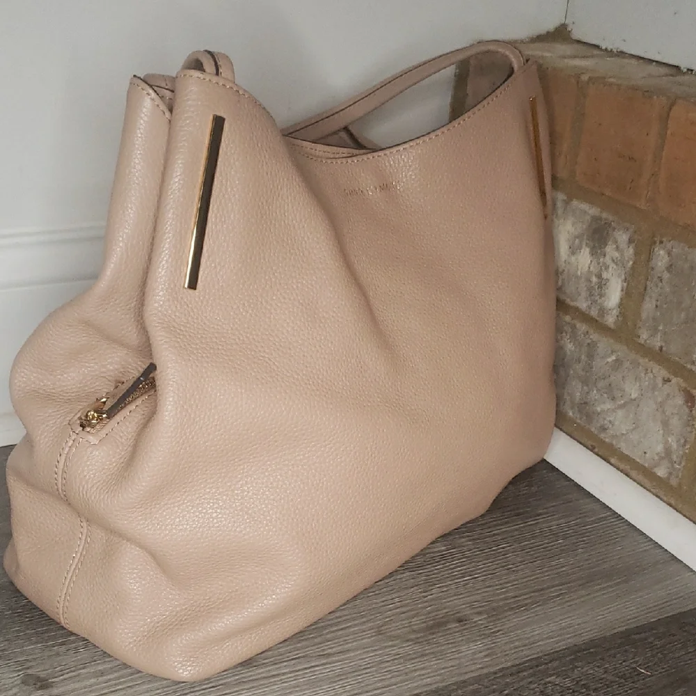 Vince Camuto Tan Leather Tote Bag - Picture 4 of 16